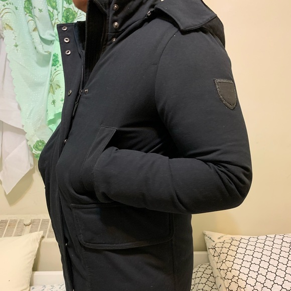 Roots Down Coat - Picture 3 of 5